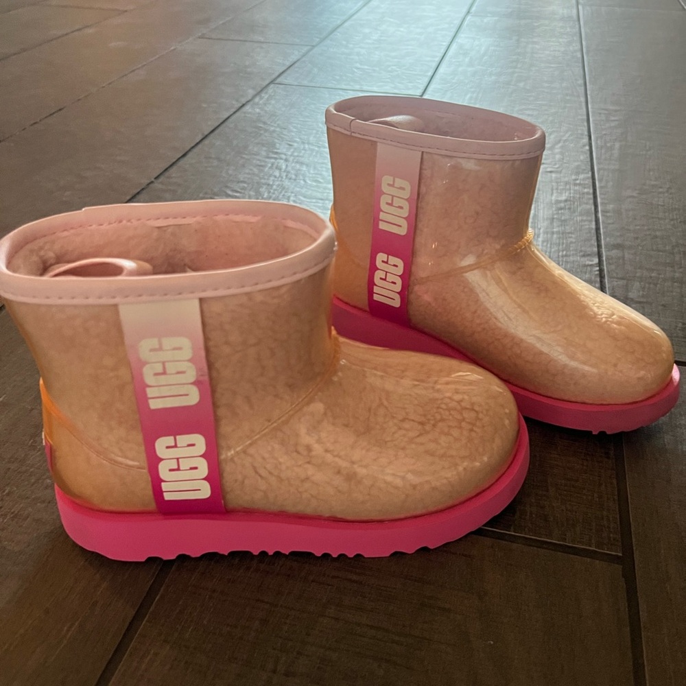 UGG Clear Mini Boot Waterproof Kids Girls Boots in Light Pink size 1 - Picture 4 of 6